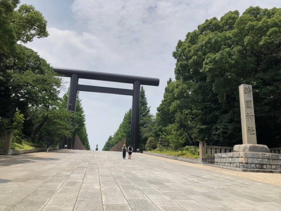 靖国神社は御参拝