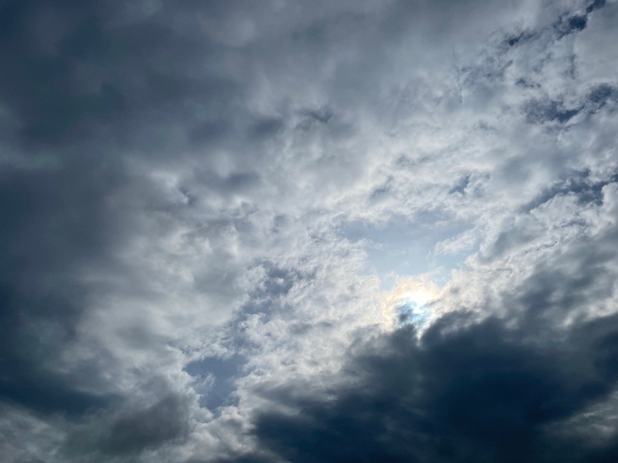 朝の空　8時頃