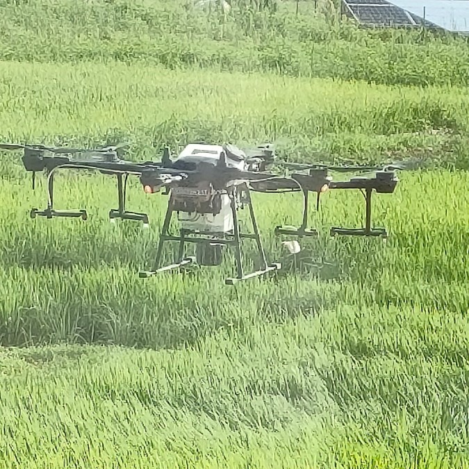 ドローン