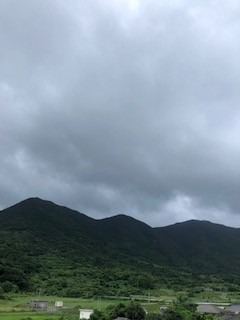 甑島　里町の空