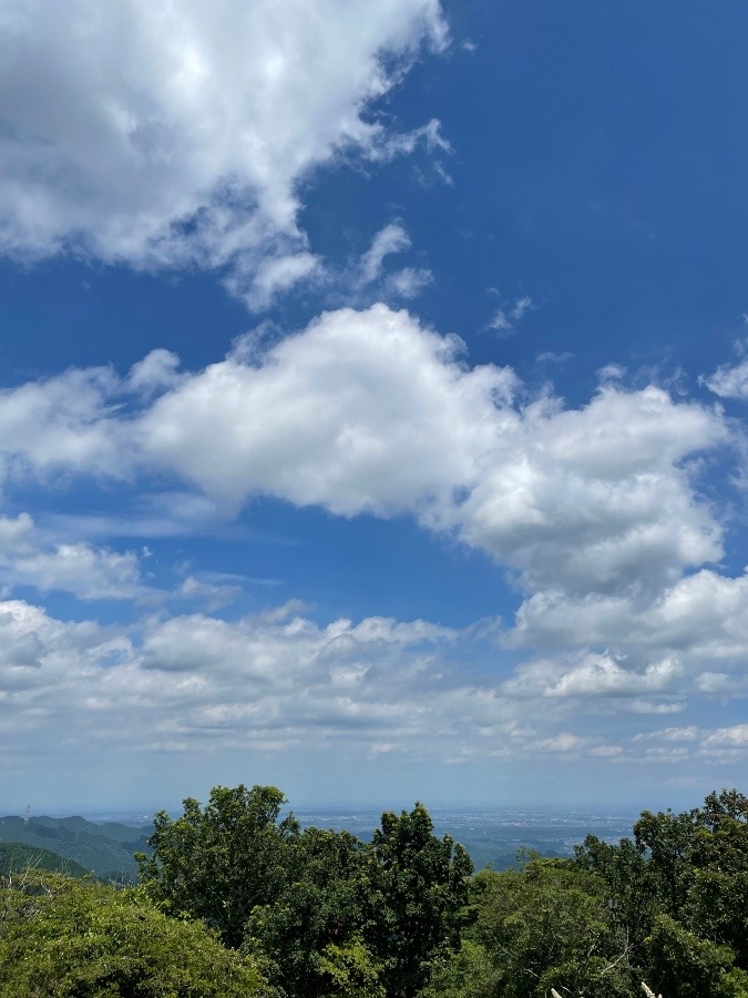 陣馬山、空、雲、緑、澄、美