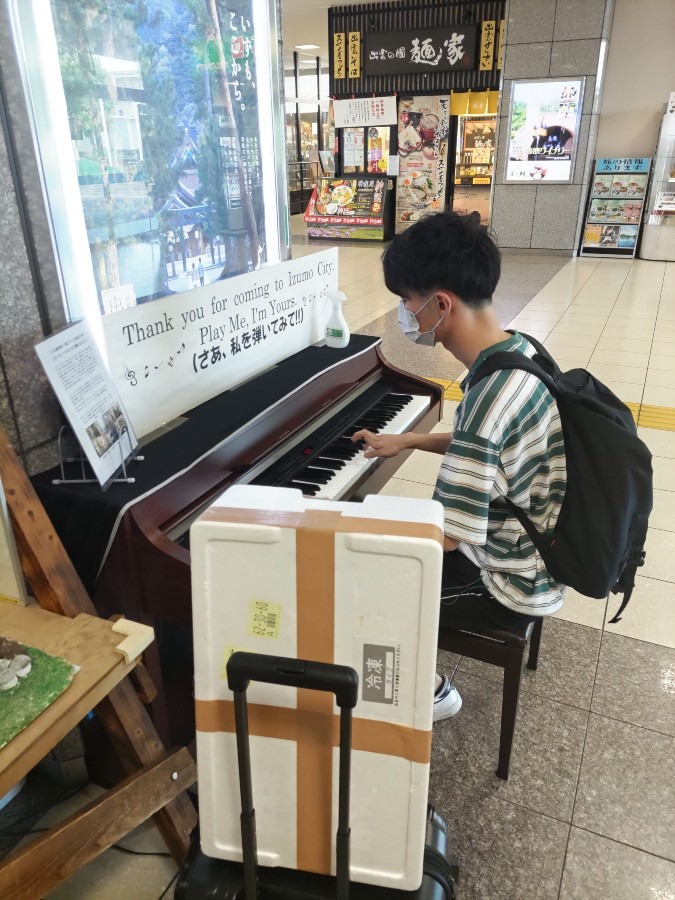 出雲市駅でコンサート❓（笑）