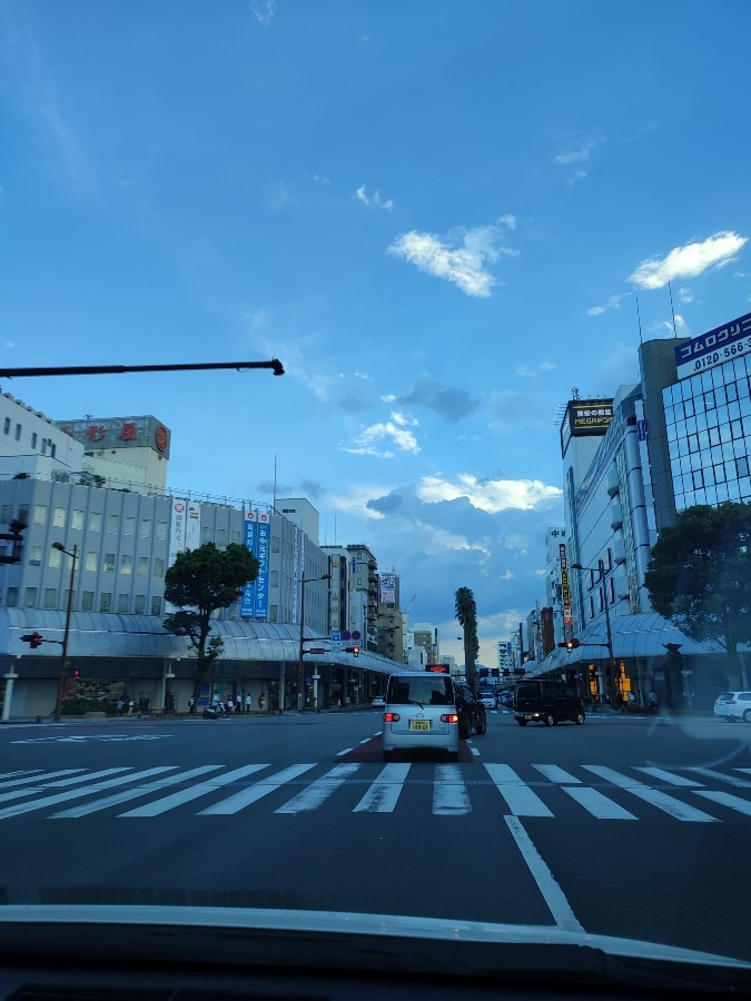 １７時２０分の宮崎山形屋前交差点