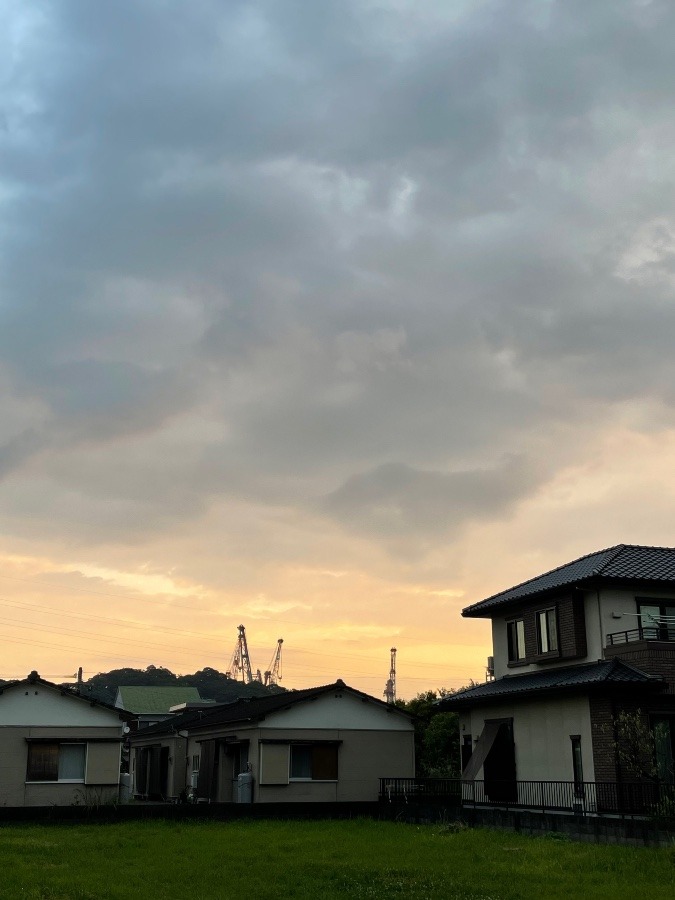 5時の空