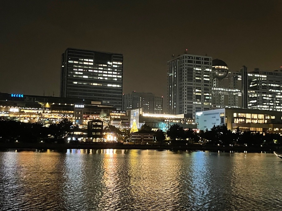 屋形船からの夜景❣️