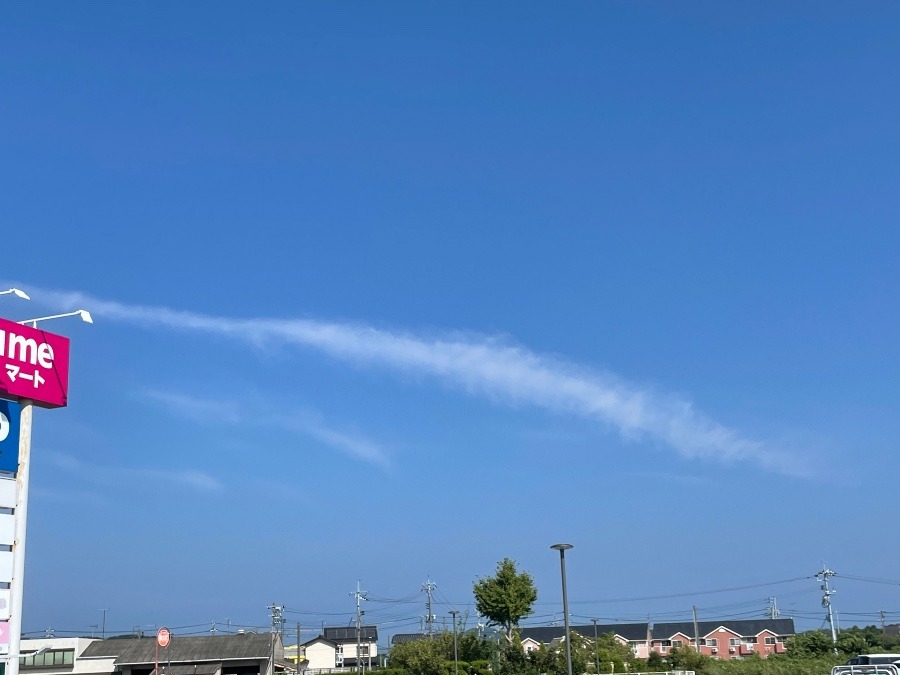 朝の空　９時半頃