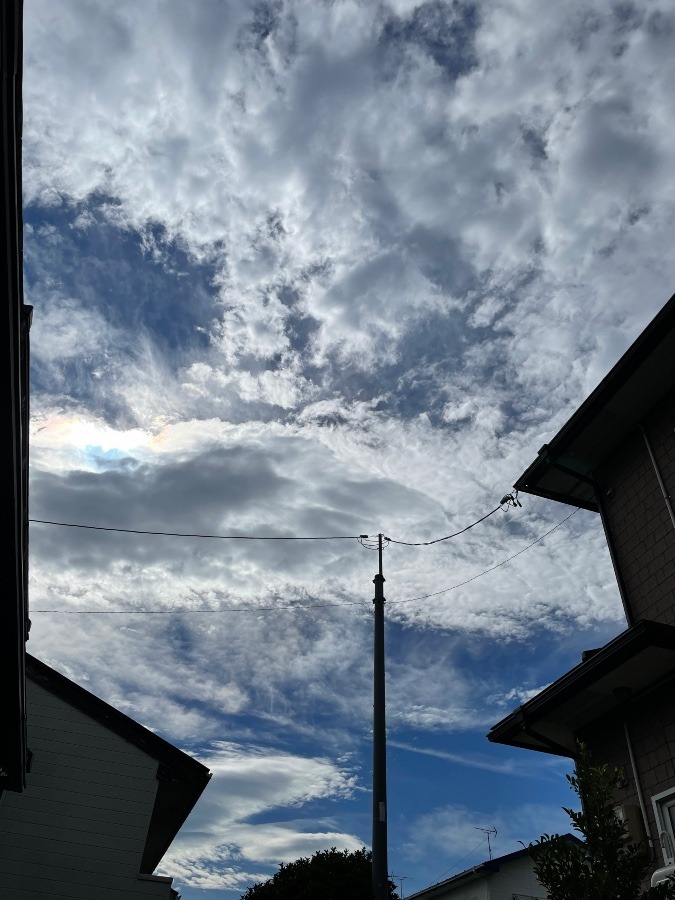 朝、出がけの空^_^