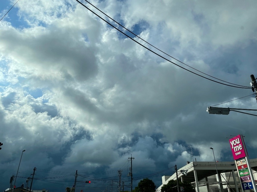 朝の空　8/5 9時頃