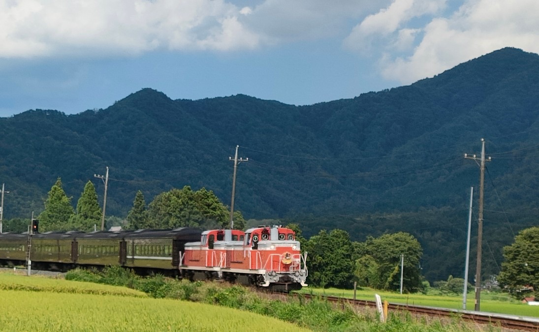 今日のSL→DLディーゼル機関車