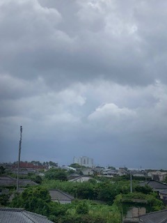 甑島　里町の空