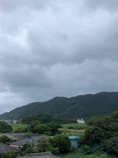 甑島　里町の空