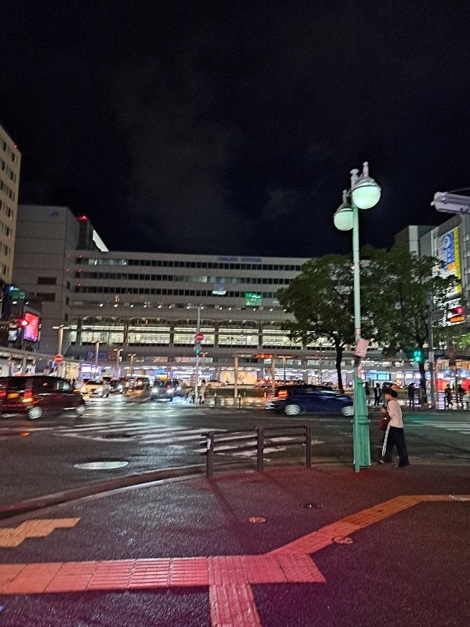 夜の博多駅