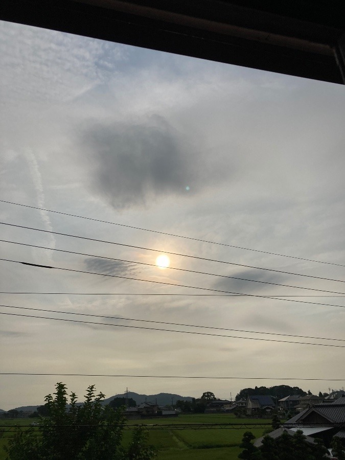 朝7時25分の空