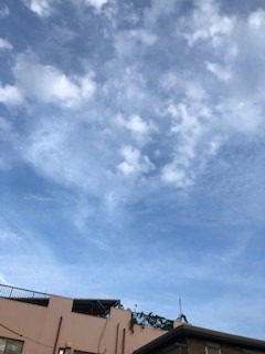 2022-8-29  午前7時 の空