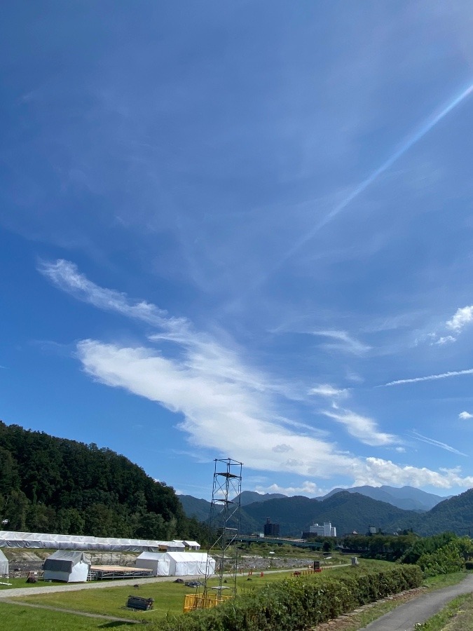 雲☀️☀️☀️