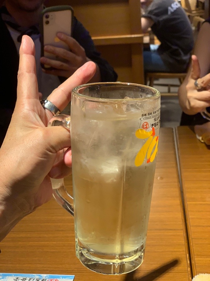 ピース、乾杯❗️