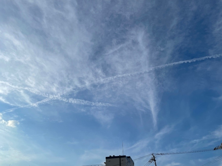 いつかの飛行機雲😊😊