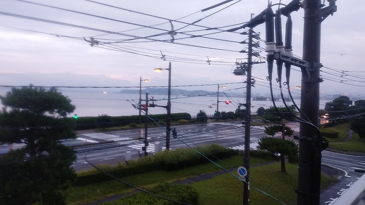 雨の宍道湖