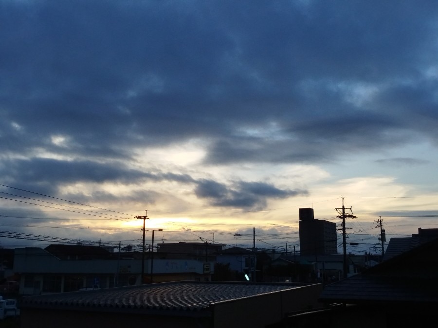 都城市（2022/9/23）今朝の朝焼け😊❗（東の空）