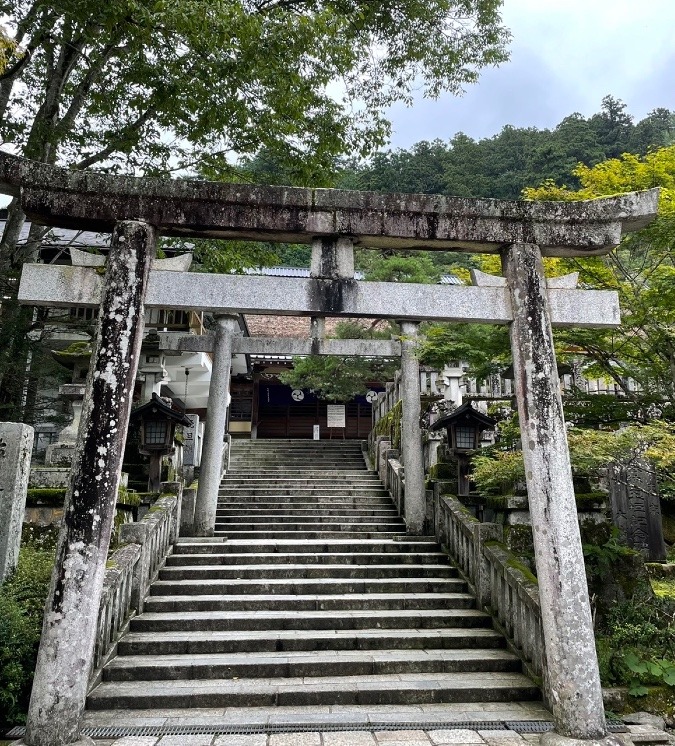 さらに先へ進み⛩