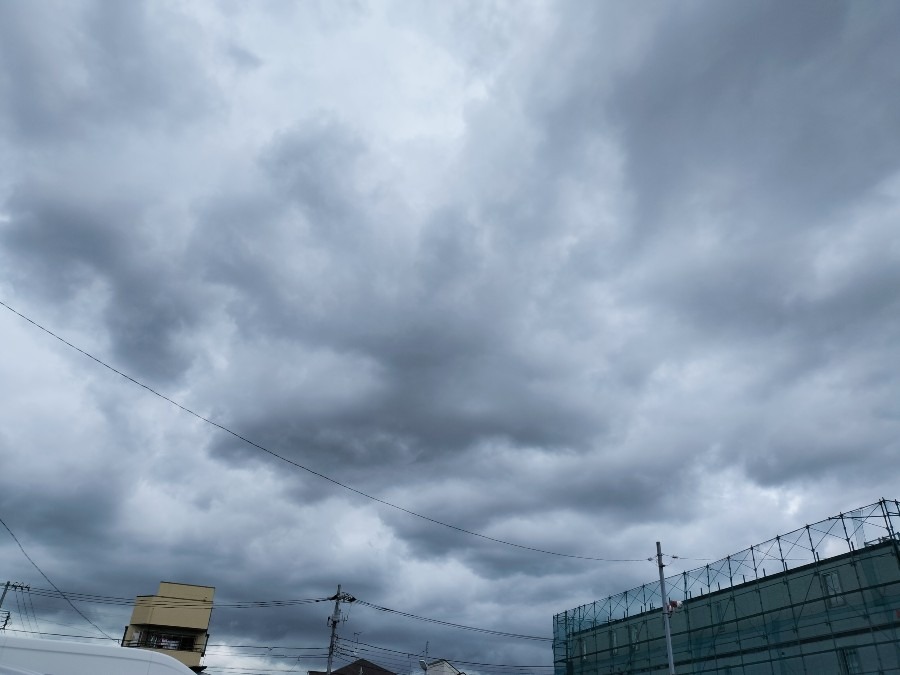 15時の空