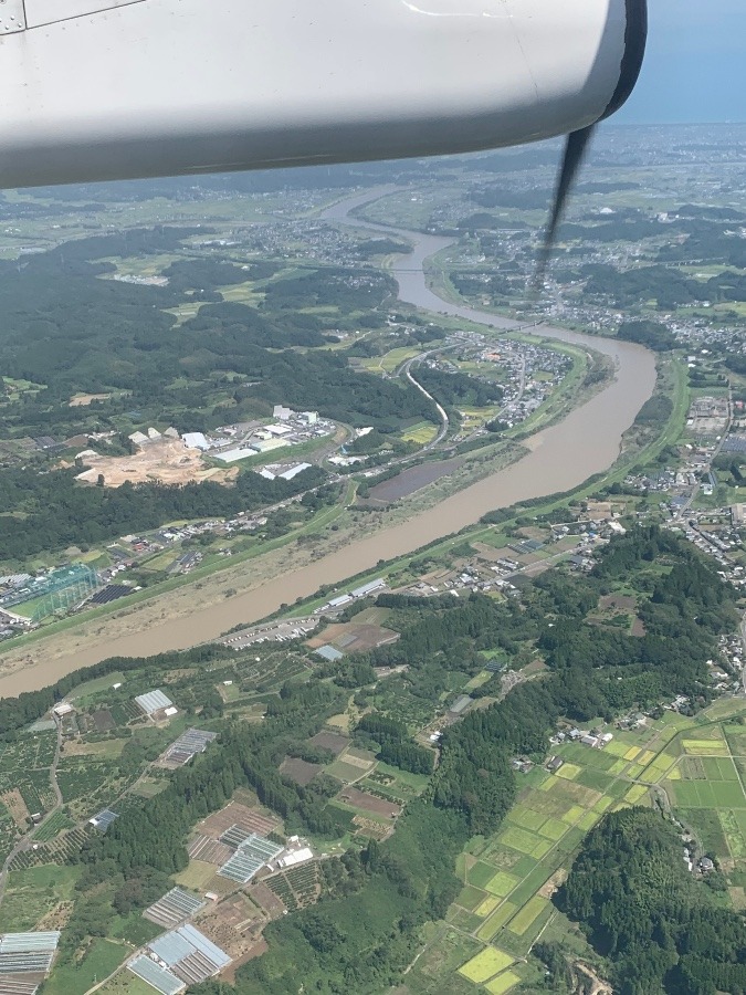 下流、市内へと…