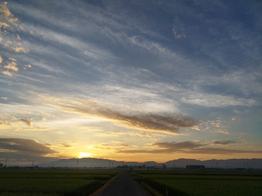 都城市（2022/9/8）今朝の朝焼け⤴️