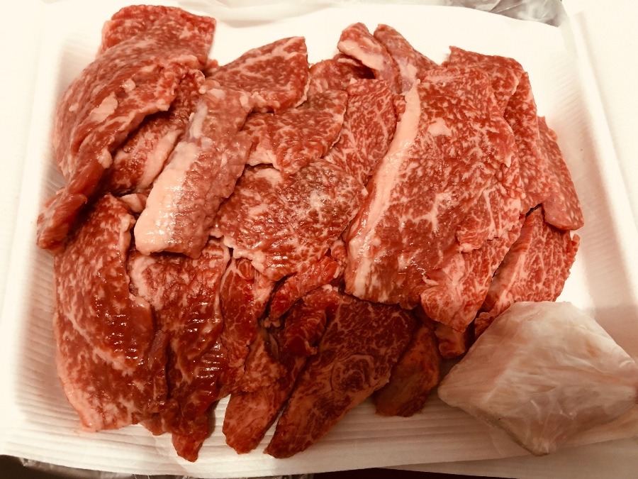 お肉