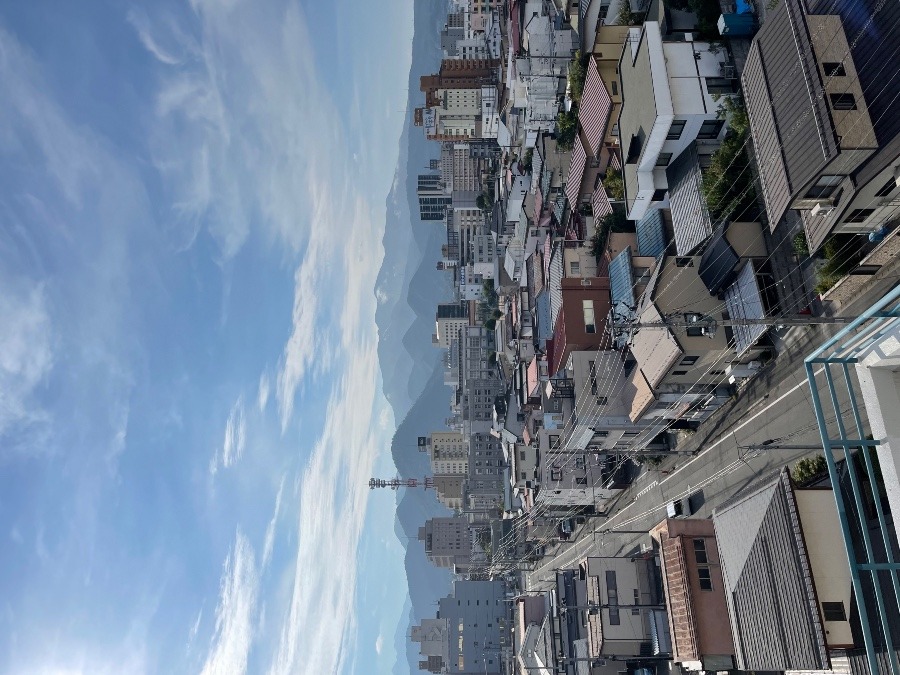 朝の空