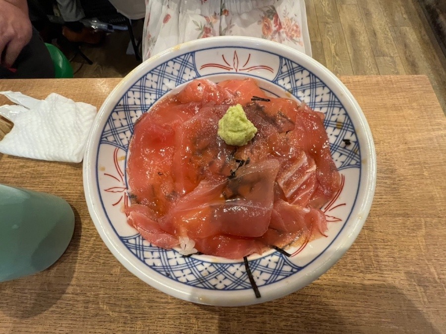 マグロつけ丼