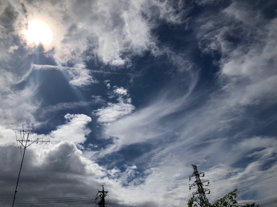 🌤10:30の空