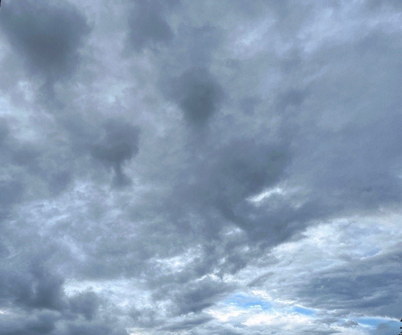 朝の空