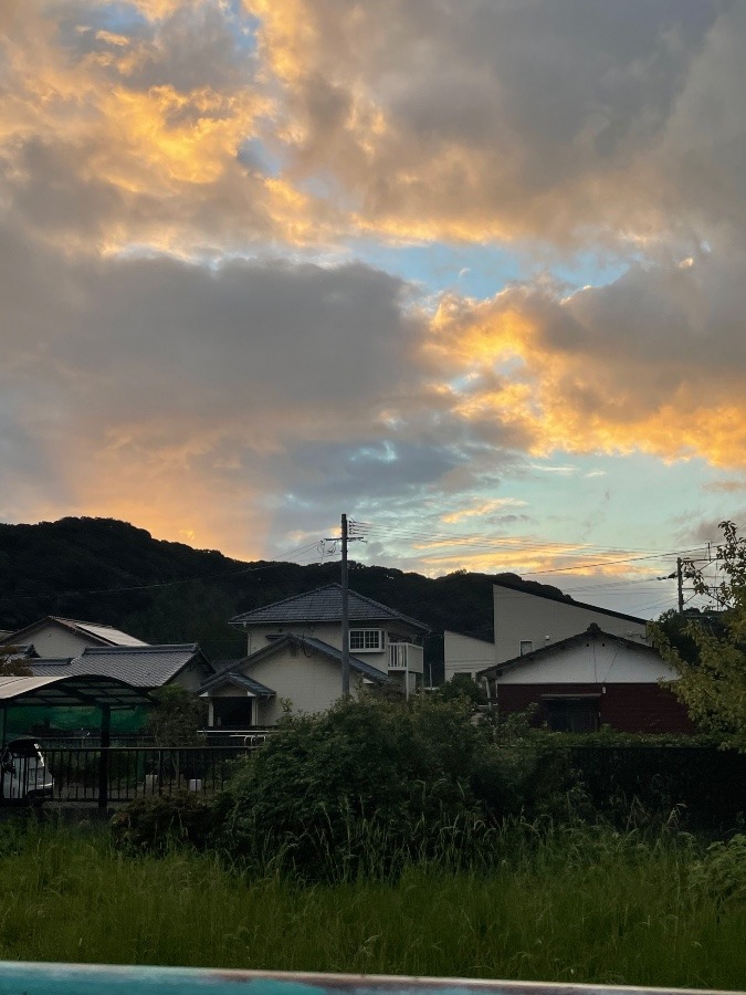 6時の空