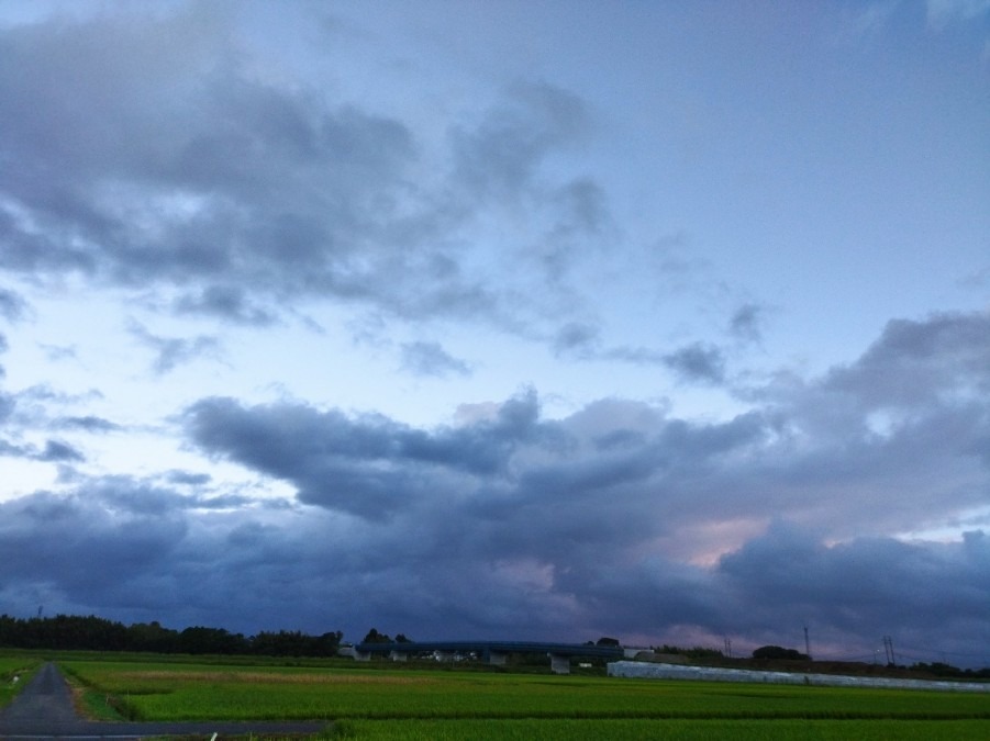 都城市（2022/9/15）今日の霧島😨⤵️（西の空）