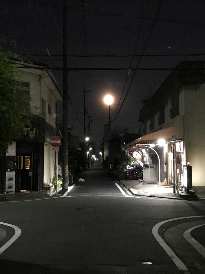 夜空に輝く満月🌕✨