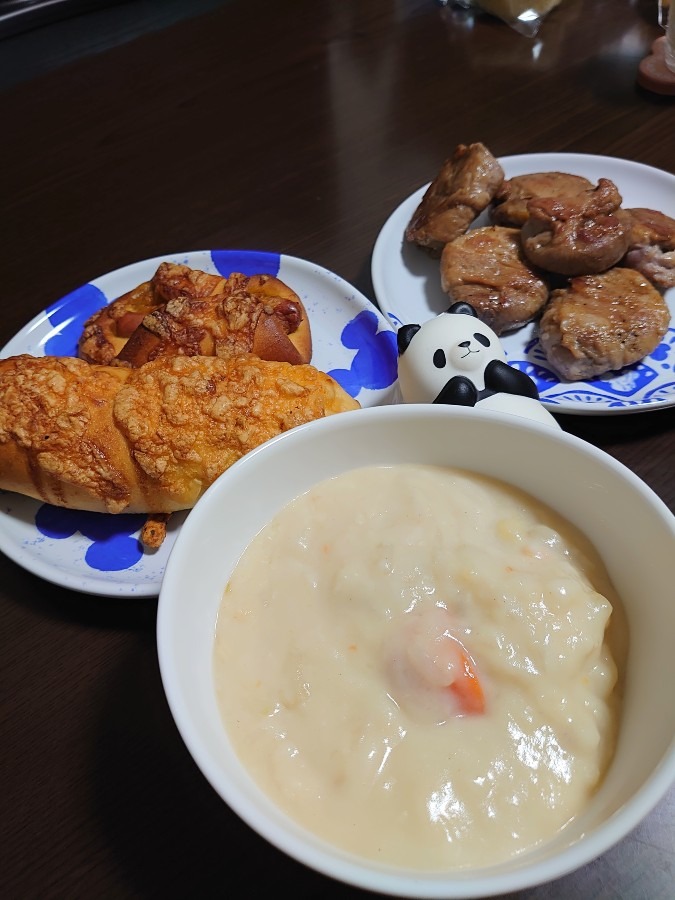 今日の夕飯(茶色は正義)