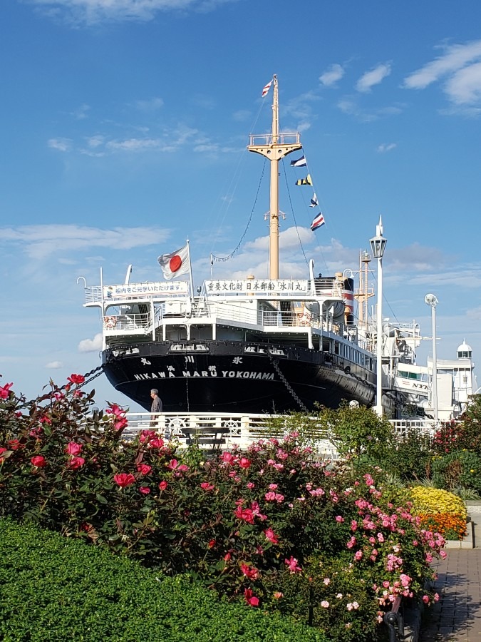 氷川丸の正面(^_^)v～横浜港