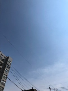 2022-10-2 午前11時の秋空　