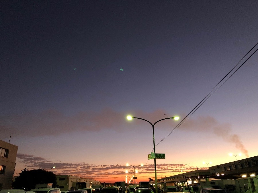 朝の空