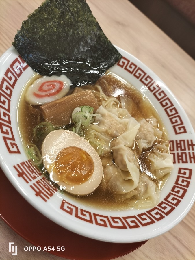 昔ながらのワンタン麺♪