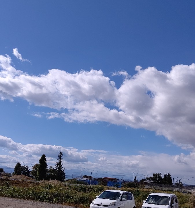 仲良し雲さん🌤️🌤️🌤️