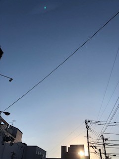 2022-10-3  7時の空　3