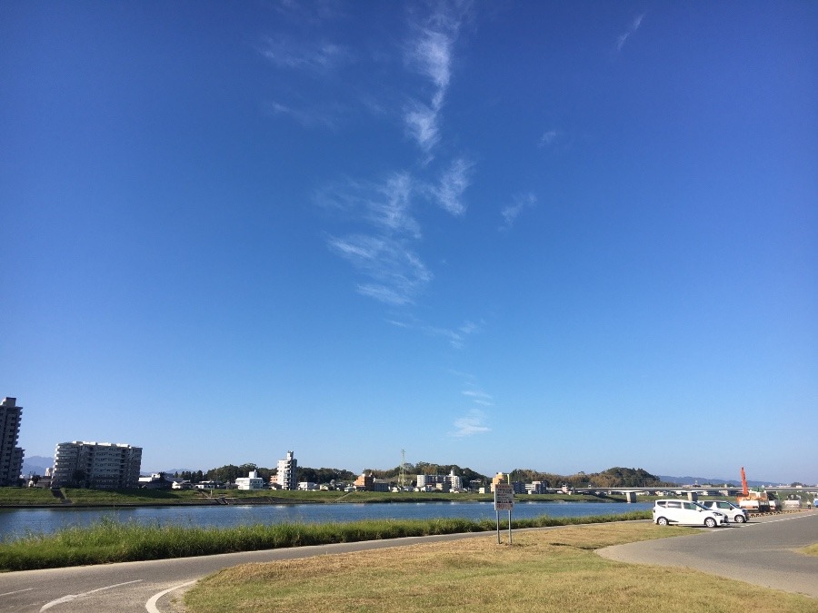 ⭕️空部→   いま空（≧∇≦）‼️211. 宮崎市の空‼️ 今日も、気持ちいい、晴れ😊 (^O^) #空部 #雲もくもく部