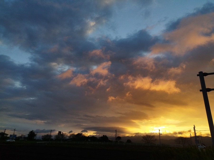 都城市（2022/10/5）今朝の朝焼け😊❗（東の空）