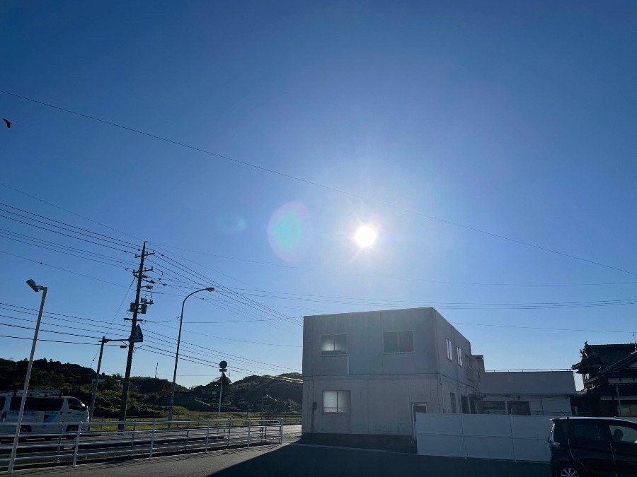 朝の空 8時