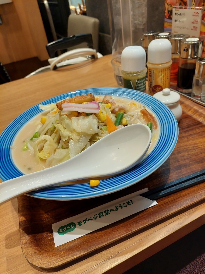 羽田空港でお昼ご飯