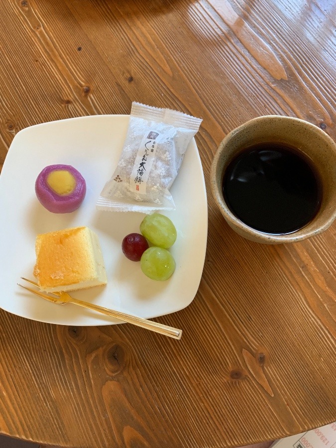 今日のお茶会のお茶菓子🍮