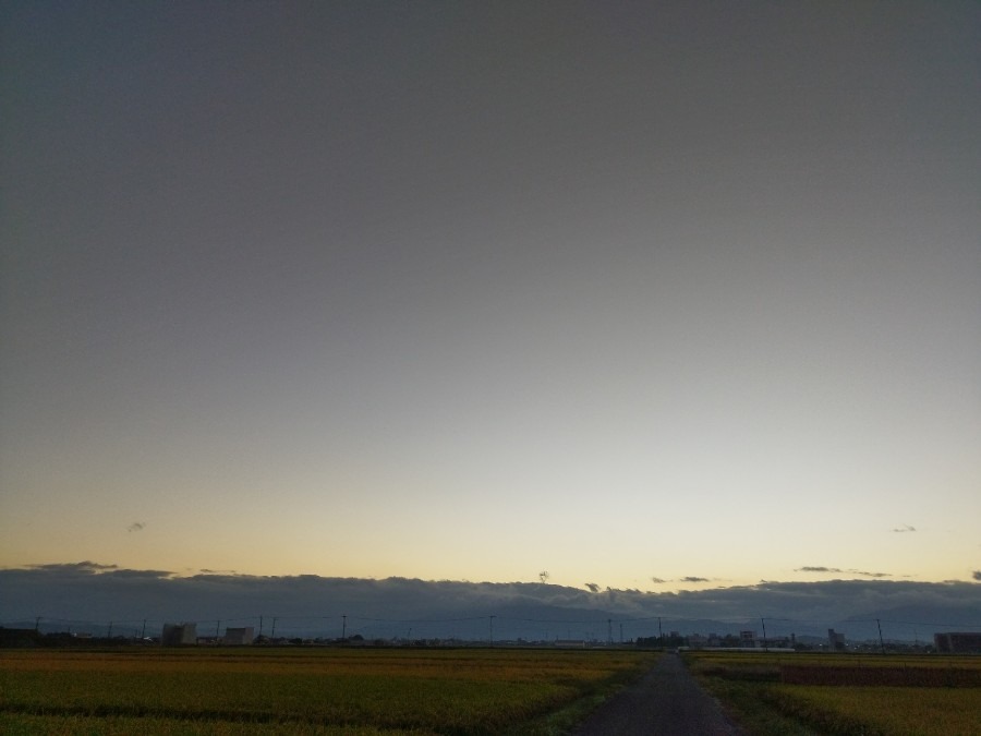 都城市（2022/10/14）今朝は晴れています😊❗（東の空）