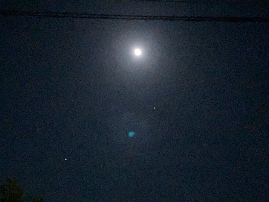 お月様と星