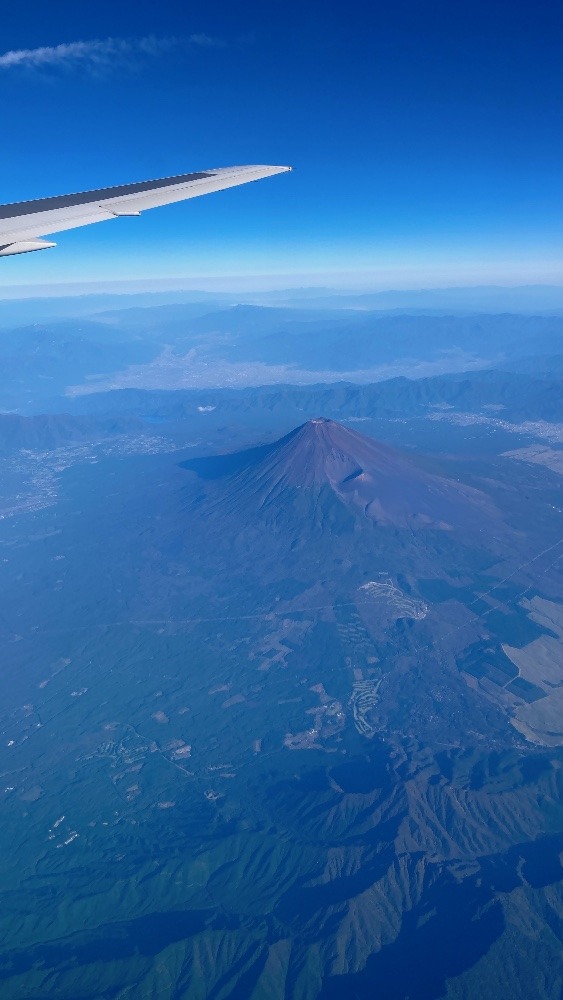 富士山 よく見えます そろそろ雪化粧ですね